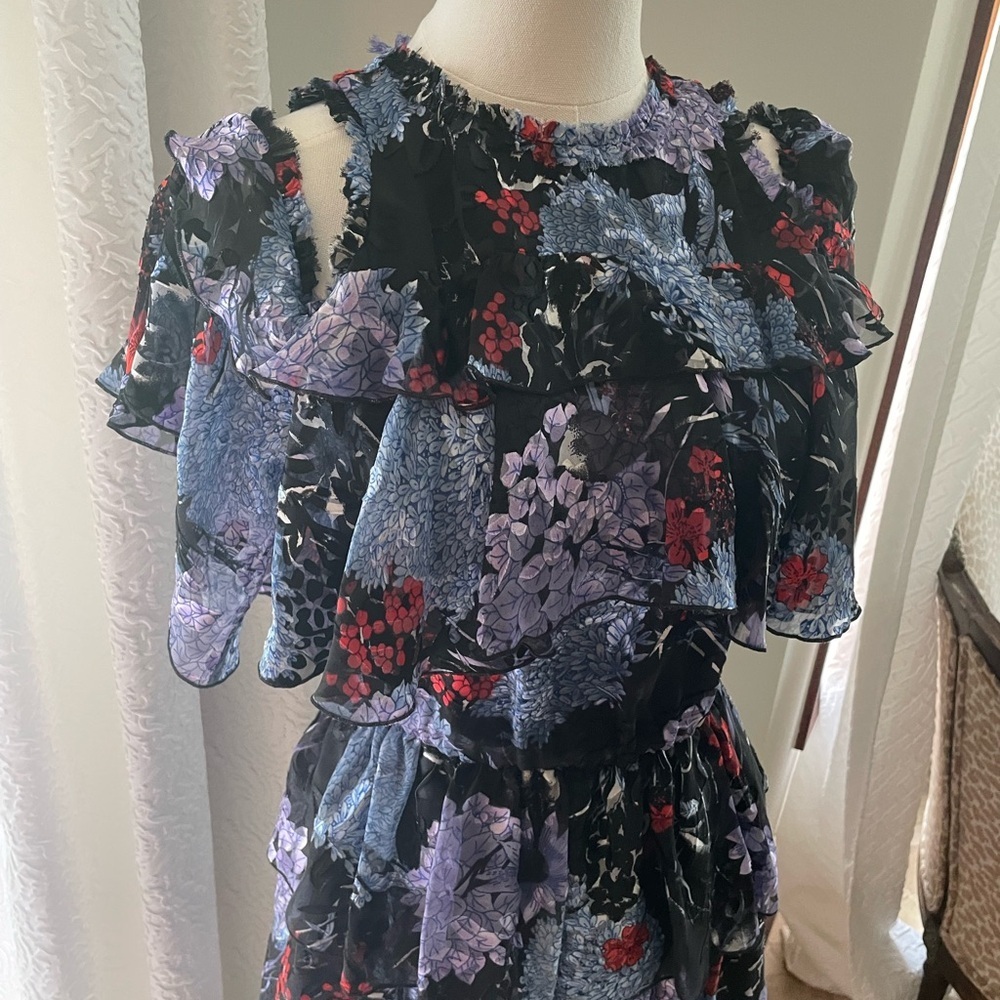 Alice + Olivia Nichola Drop Shoulder Flounce Tiered Dress Floral EUC 6 - Picture 7 of 14